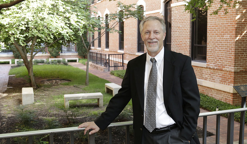 Dr. Perry Glanzer